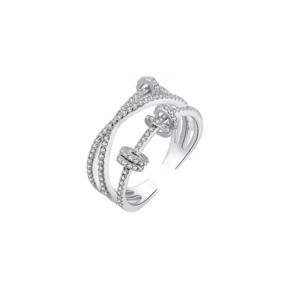 Jewelry - Silver  Diamond 💎  Ring